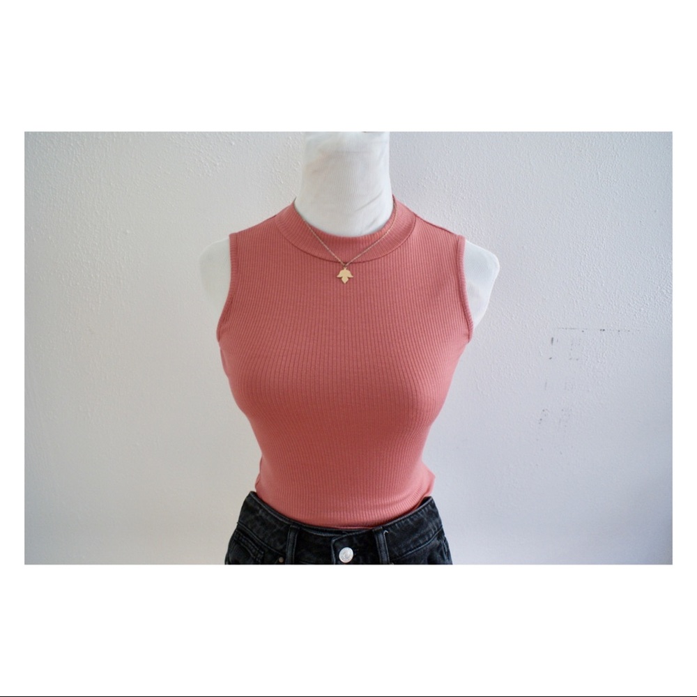 Do Anything Top! - Picture 2 of 3